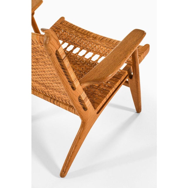 1940s Set of Easy Chairs in Oak, Woven Cane attributed to Hans Wegner, 1949 For Sale - Image 5 of 10