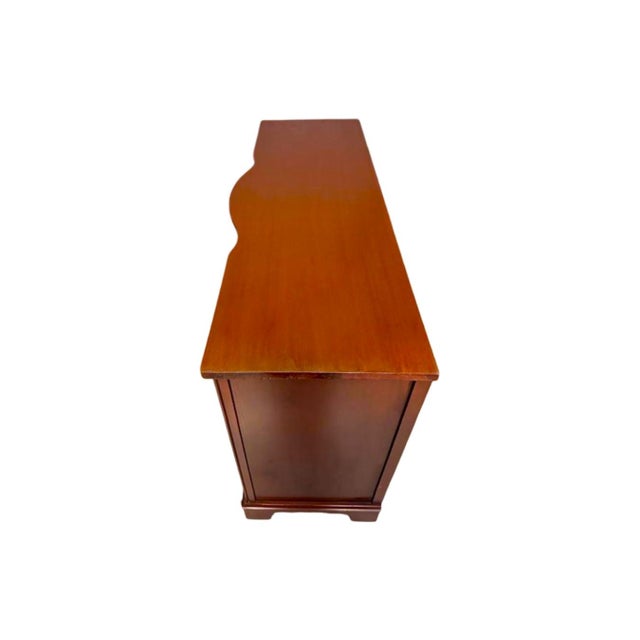 Wood Vintage c.1950's Duncan Phyfe "Style" Red Mahogany Buffet / Sideboard For Sale - Image 7 of 15