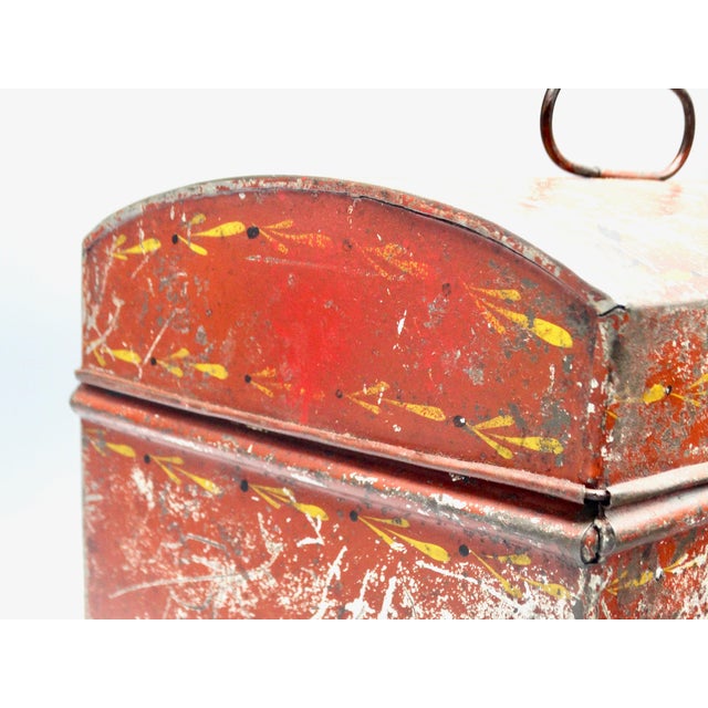 19th-Century American Hand Painted Tole Box For Sale - Image 9 of 15