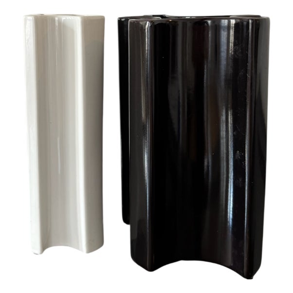 Black and White Ceramic Vases by Angelo Mangiarotti for Fratelli Brambilla, 1960s, Set of 2 For Sale