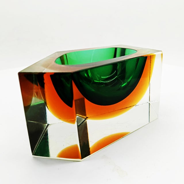 1960s Vintage Italian Multifaceted Asymmetrical Ashtray in Murano Glass by Flavio Poli for Seguso, 1960s For Sale - Image 5 of 13