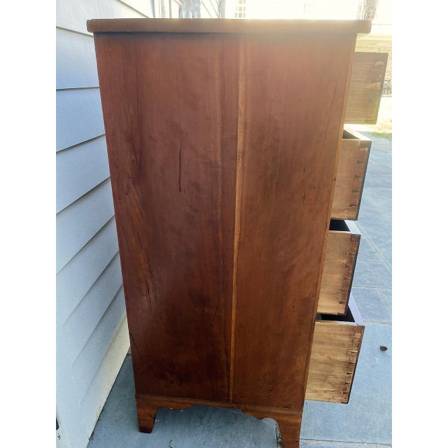 19th c. Kentucky Cherry Chest of Drawers For Sale In Nashville - Image 6 of 8