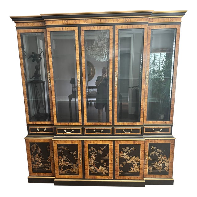 1970s Drexel Heritage Chinoiserie Breakfront China Cabinet For Sale