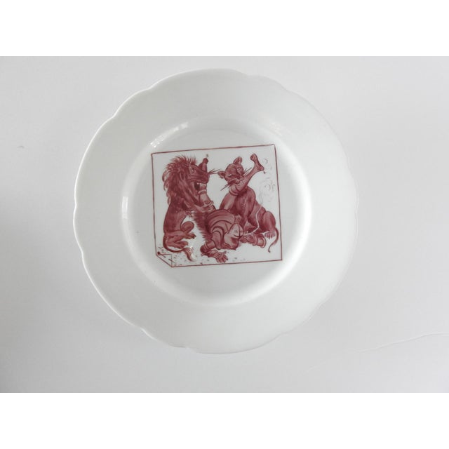 1900 - 1909 1902 Hermann Ohme Hand-Painted Political Satire Porcelain Cabinet Plates - Set of 4 For Sale - Image 5 of 13