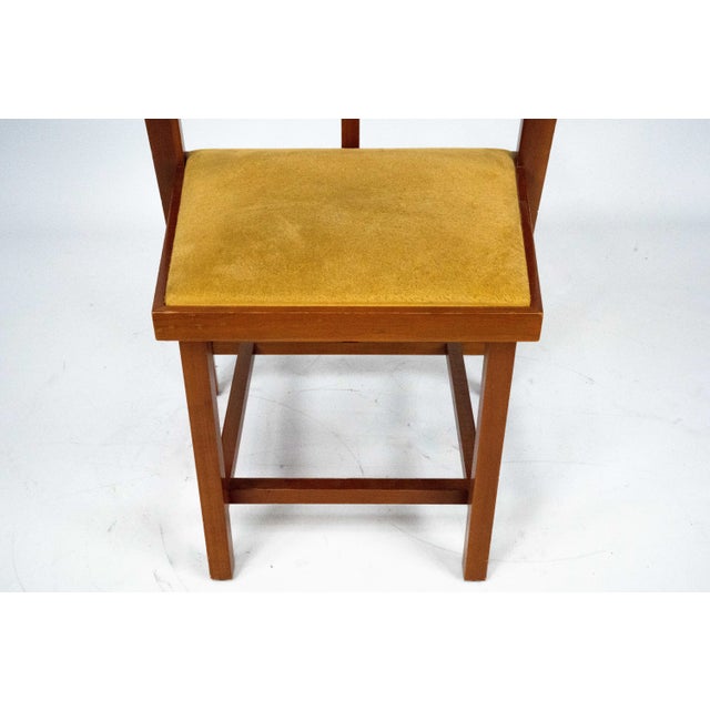 This is a Frank Lloyd Wright Midway 1 chair, designed in 1914 for Midway Gardens in Chicago and reissued by Cassina in...