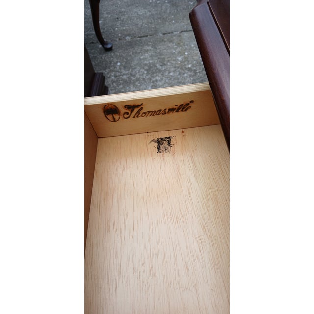 Thomasville Thomasville Queens Anne Style Mahogany Sofa Table For Sale - Image 4 of 6