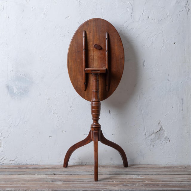 Traditional A Federal Style Cherry Spider Leg Candlestand For Sale - Image 3 of 4