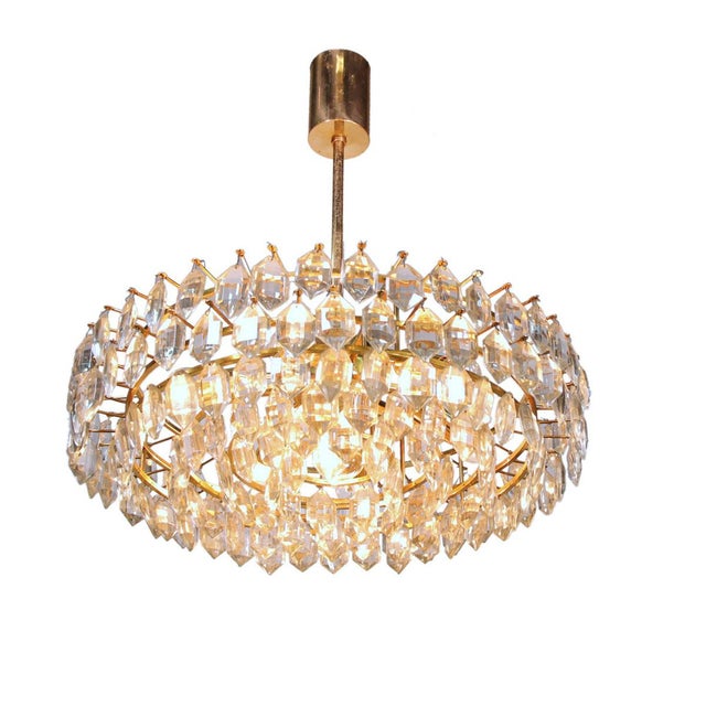 Large Chandelier in Crystal & Brass from Lobmeyr / Bakalowits & Sons For Sale - Image 6 of 9
