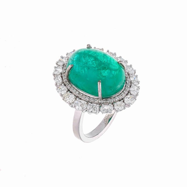 Gemstone Natural Emerald Ring with 1.65cts Diamond & Emerald 14.70cts in 18k Gold For Sale - Image 7 of 18