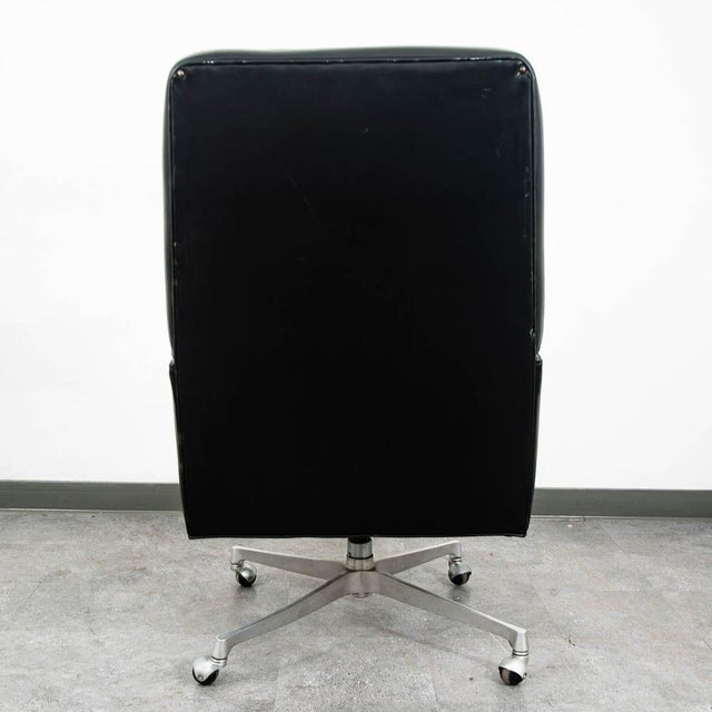 Mid Century Modern Lounge Chair Black Swivel Office Rolling Armchair MCM Vintage For Sale - Image 4 of 11