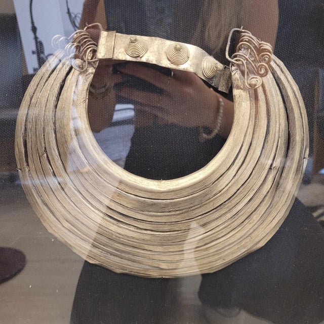 Framed Necklace in Silver Plated Metal For Sale - Image 9 of 13