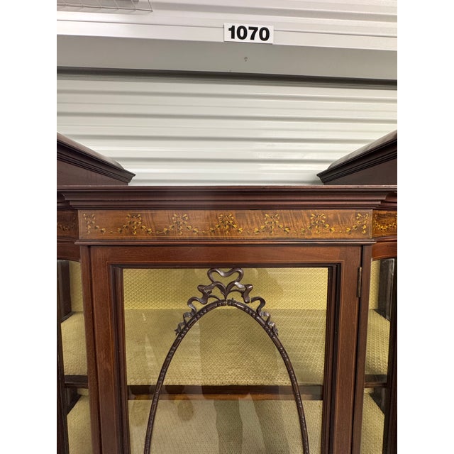 1930s 1930s Edwardian Style Mahogany China Display Cabinet For Sale - Image 5 of 6