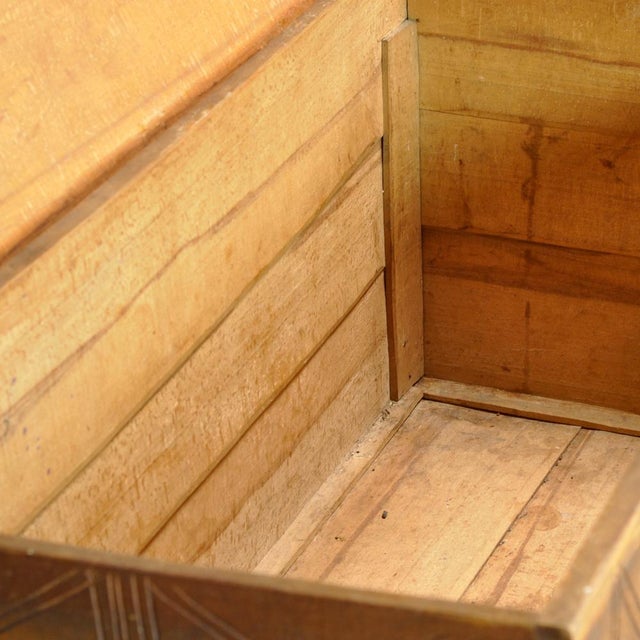 Mid 19th Century Antique Shepherds Chest, 1850s For Sale - Image 5 of 15