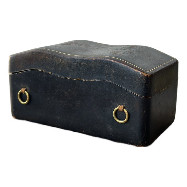 Vintage Sculpted Leather Box Made in Italy, Circa Mid-20th Century For Sale