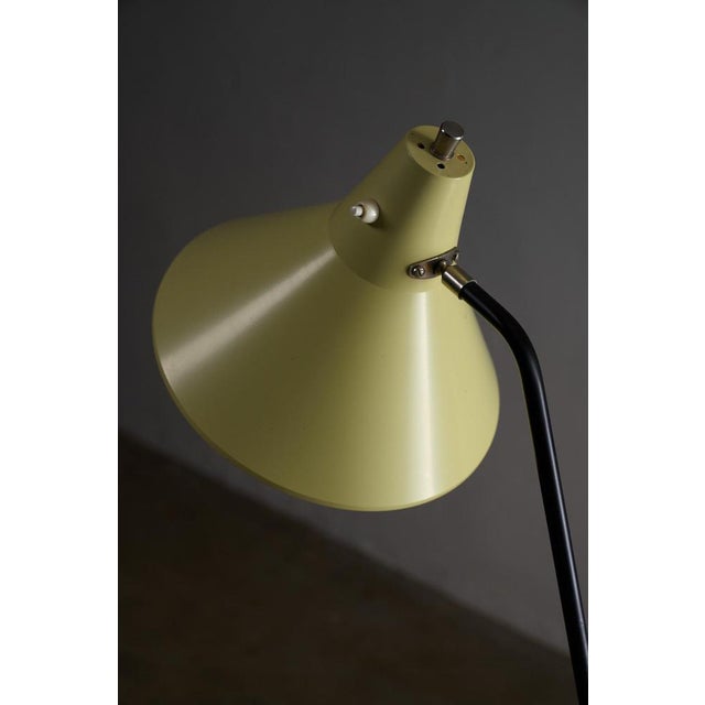 Contemporary Vintage Grasshopper Tripod Floor Lamp by Willem Van Doorn, 1960s For Sale - Image 3 of 9