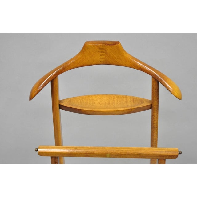 Fratelli Reguitti Vintage Fratelli Reguitti Italian Beech Wood 2 Tier Gentleman's Clothing Valet For Sale - Image 4 of 16
