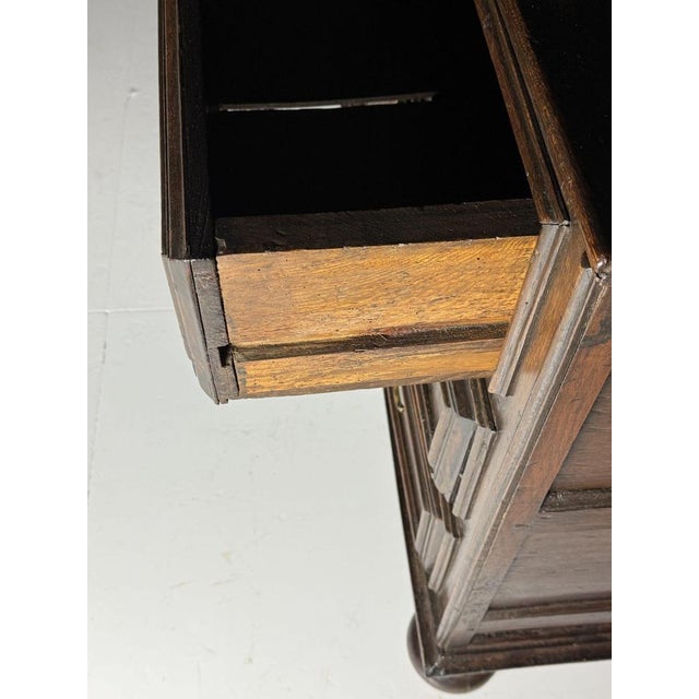 English Chest of Drawers in Oak, 1600s For Sale - Image 15 of 18
