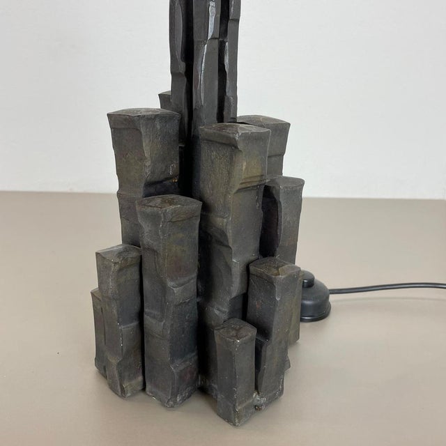 1970s Sculptural Brutalist Cast Iron Table Light attributed to Lothar Klute, Germany, 1970s For Sale - Image 5 of 18