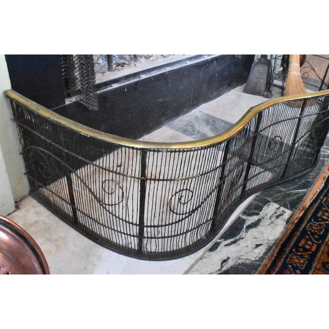 19th Century American Wire and Brass Fire Fender Federal Period For Sale - Image 4 of 6
