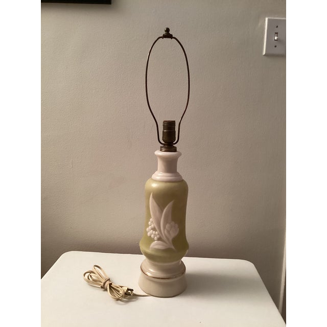 1940s Cream and Green Aladdin Alacite Glass Lamp For Sale - Image 11 of 13