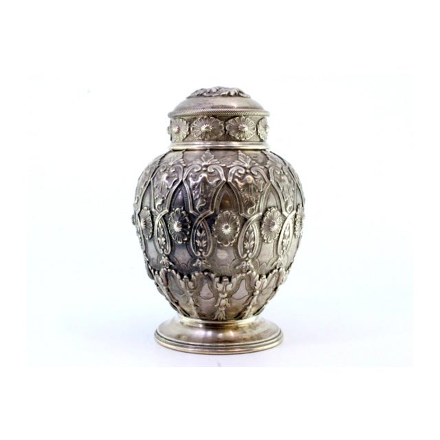 Chiseled and Embossed Silver Pot with Garlands For Sale - Image 3 of 11