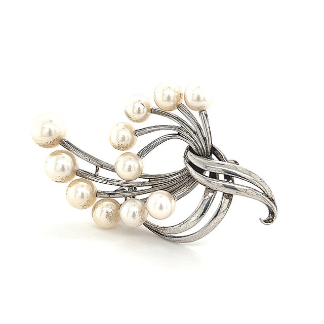 1990s Mikimoto Estate Akoya Pearl Brooch Sterling Silver For Sale - Image 12 of 12
