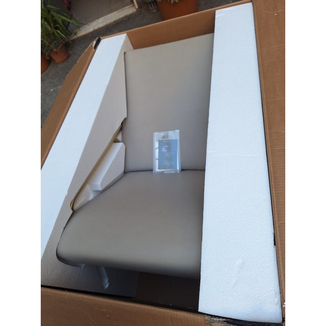 Dezza D.153.1 Armchair in Two-Tone Leather by Gio Ponti for Molteni, 1990s For Sale - Image 14 of 17