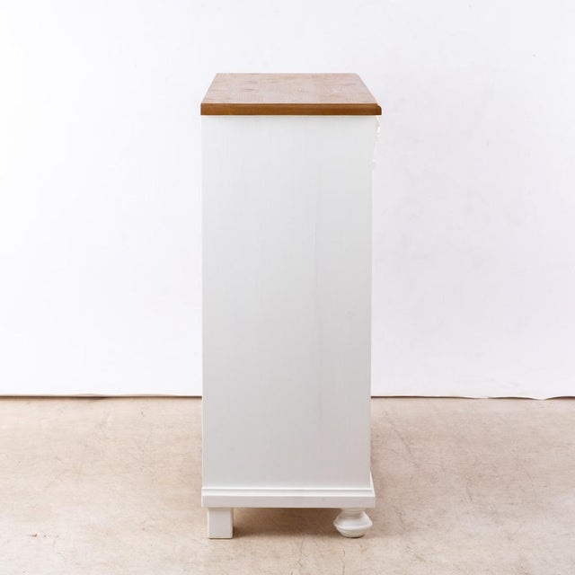 Chest of Drawers in Softwood and Pine For Sale - Image 4 of 10