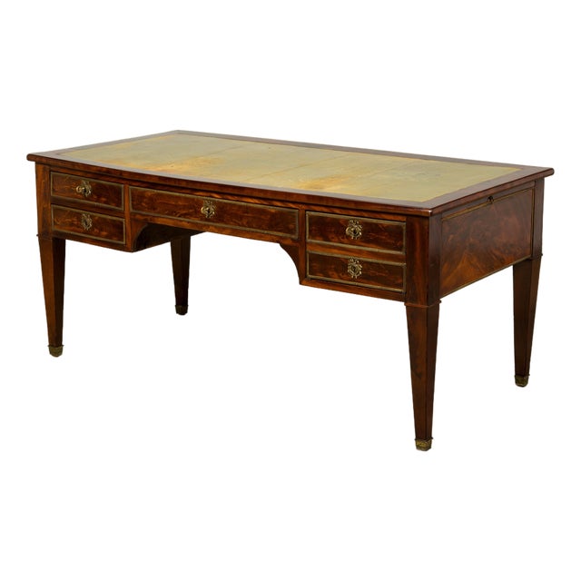 Mid-19th Century French Neoclassical Mahogany Bureau Plat Desk With Chartreuse Leather For Sale