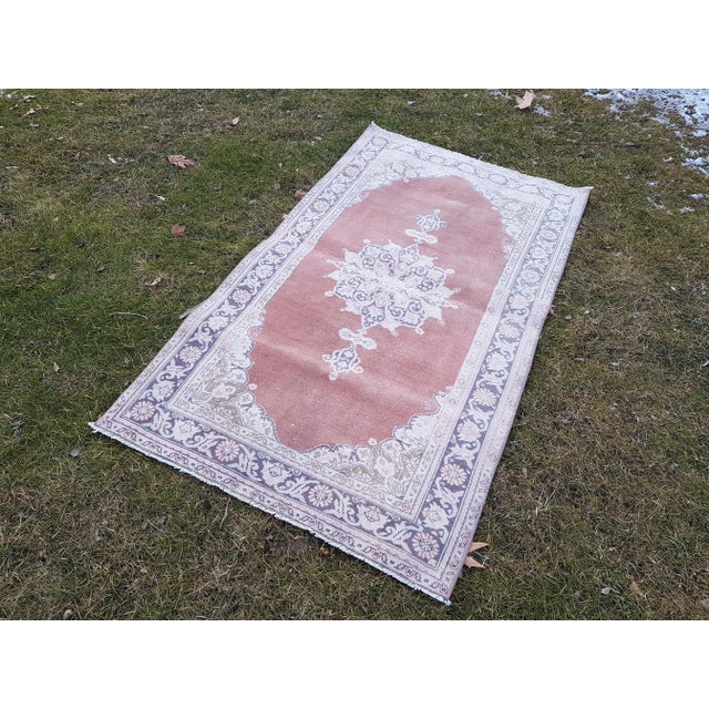 Turkish Oushak Rug Tan Carpet 2'9" X 4'11" 33.5'' x 59.1'' / 85 x 150 cm Hand woven with high quality pure wool Excellent...