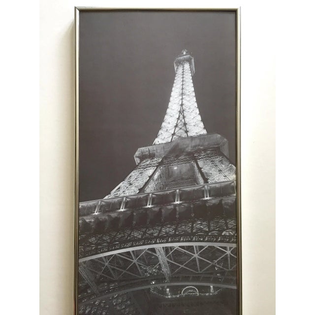 This " La Tour Eiffel " Jim Alinder vintage 1999 black & white photo lithograph print framed Eiffel Tower poster is a very...