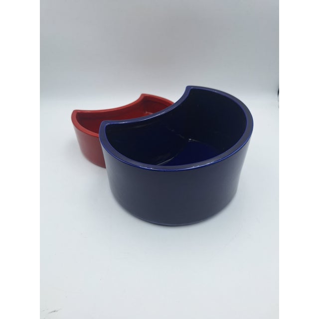 Zanotta Vintage V-Bol Vases in Glazed Clay by Zaven for Zanotta, 1990s, Set of 2 For Sale - Image 4 of 15