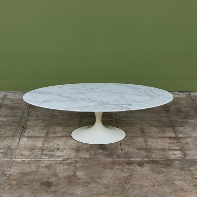 White Eero Saarinen Marble Top Coffee Table for Knoll For Sale - Image 8 of 17