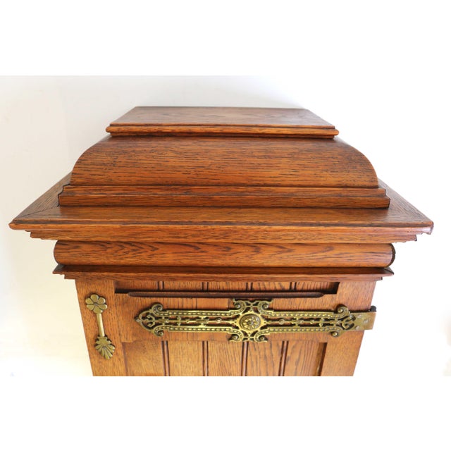 Arts & Crafts Hand-Carved Oak Wall Cabinet with Brass Details, 1900s For Sale - Image 3 of 18
