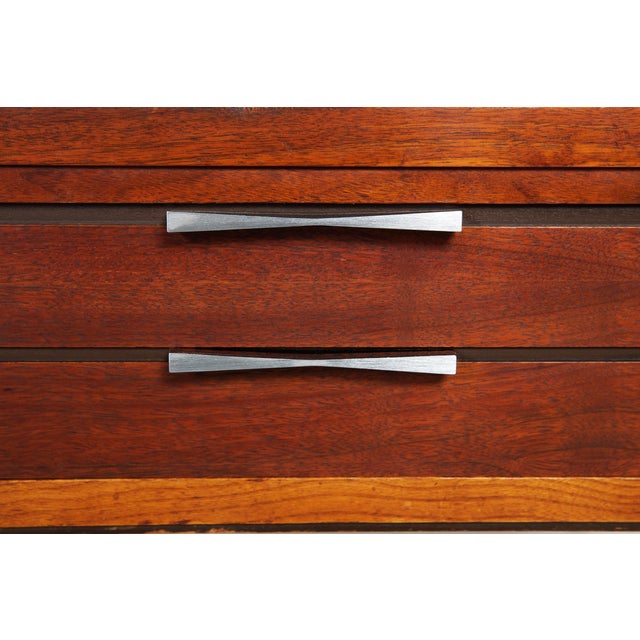 Pair of Lane Tuxedo Walnut and Rosewood Inlaid Bowtie End Tables, Circa 1960s For Sale - Image 6 of 18