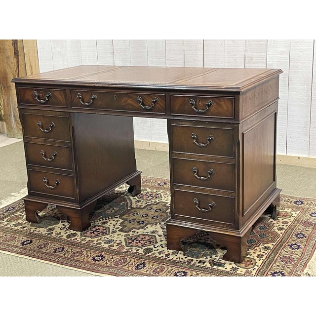 1950s English Desk with Mahogany Pedestals and Leather Top, 1950s For Sale - Image 5 of 18