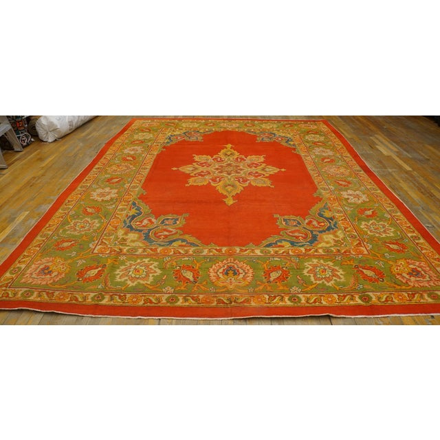Early 20th Century N. Indian Amritsar Carpet ( 9' x 12' - 275 x 365 ) This attractive c. 1900 Indian carpet gets...
