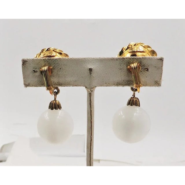 1970s 1973 Vintage Mimi Di N Faux-Moonstone Drop Clip Earrings- 2 Pieces For Sale - Image 5 of 7