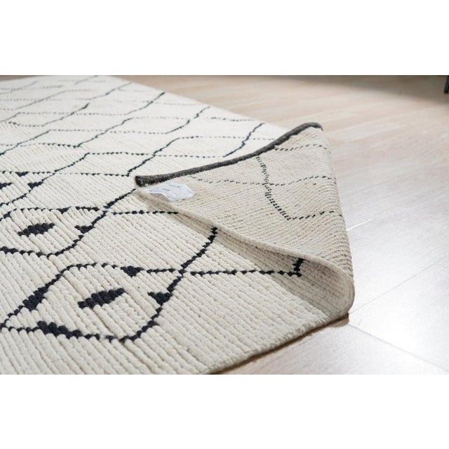 8x10 Ivory Hand-Knotted Wool Mirrored Diamond Lattice Oriental Modern Carpet Rug For Sale - Image 4 of 6