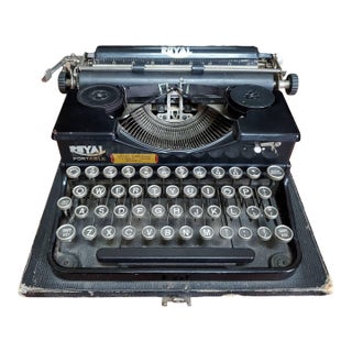 1927 Early Royal Portable Model P Typewriter For Sale