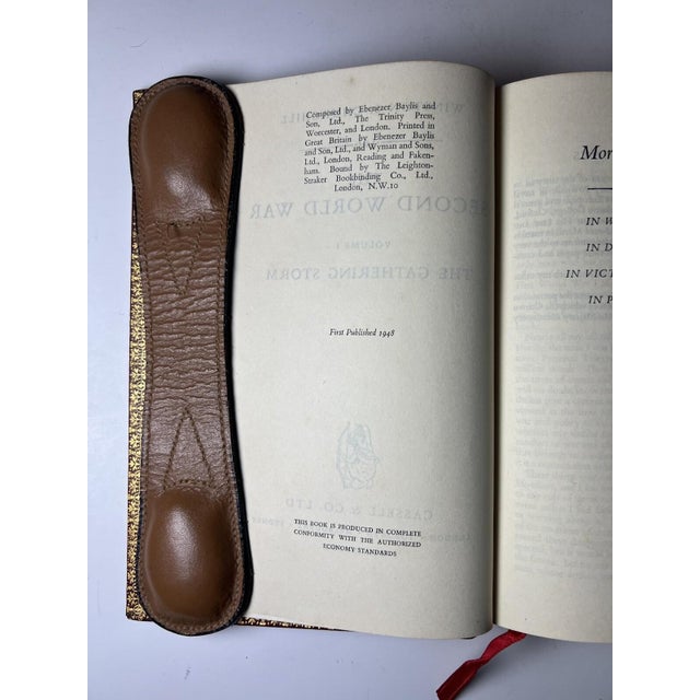 Animal Skin 20th C. Fine Leather Binding - Churchill's Second World War - Complete Six Volumes For Sale - Image 7 of 7