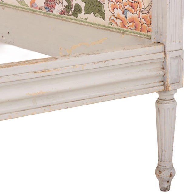 Painted Louis XVI Style French Full Size Bed or Daybed, c.1880. For Sale In Philadelphia - Image 6 of 9