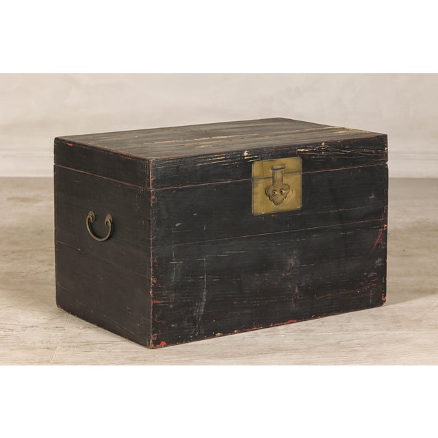 Early 20th Century Early 20th Century Qing Dynasty Elmwood Blanket Chest with Black Lacquer Finish and Brass Accents For Sale - Image 5 of 12