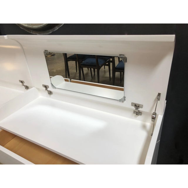 Wood Fratelli Saporiti, Modern White Lacquered Buffet or Cabinet, Italy, 1970s For Sale - Image 7 of 10