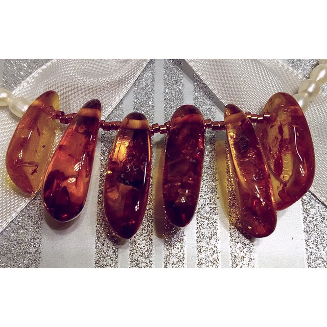 Contemporary Baltic Amber and Cultured Freshwater Pearl Necklace With 14k Gold Clasp For Sale - Image 9 of 10