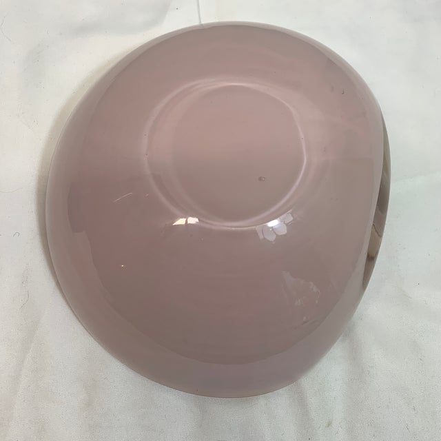 Glass Large Mid-20th Century Modern Alfredo Barbini Murano Pink & Gold Bullicante Art Glass Bowl For Sale - Image 7 of 9