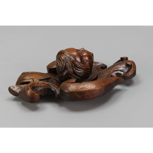 French Hand-Carved Oak Wood Wall Plaque with Cherubs Head, 1900s For Sale - Image 10 of 18