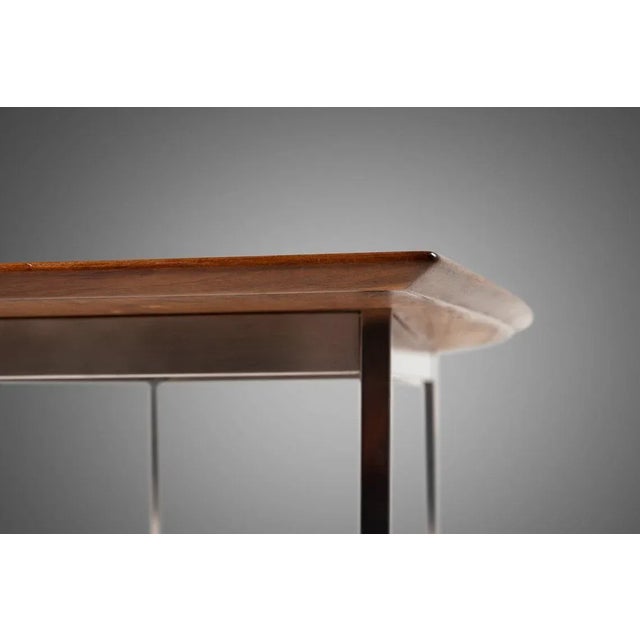 Mid-Century Modern 1950s Florence Knoll Model 580 Walnut and Chrome Conference Table for Knoll International For Sale - Image 3 of 11