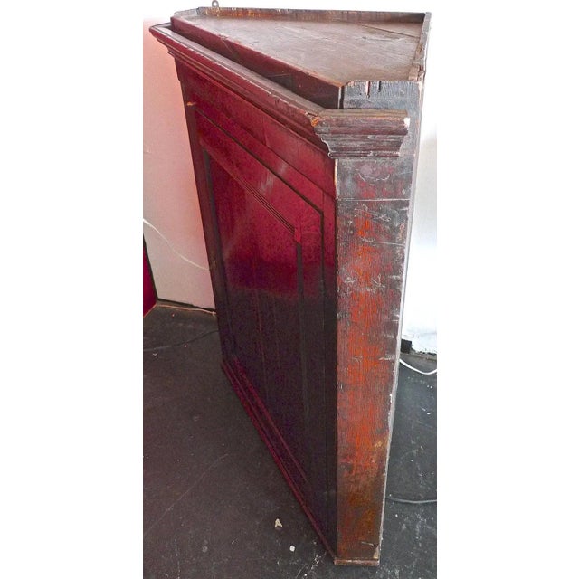 English 18th Century Oak Corner Wall Cabinet With Small Inlay and Two Shelves For Sale - Image 4 of 13