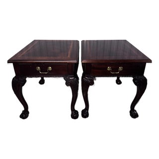 Late 20th Century Thomasville Mahogany End Tables – Chippendale Ball & Claw – Matched Pair For Sale